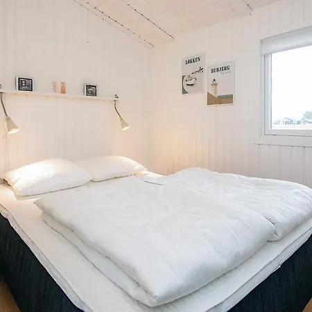 9 Person In Lokken-by Traum Gronhoj (Nordjylland)