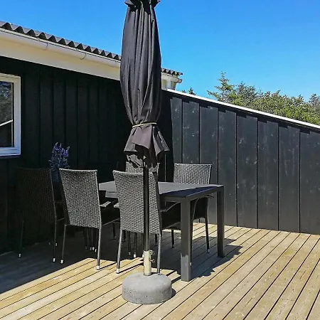 9 Person In Lokken-by Traum *